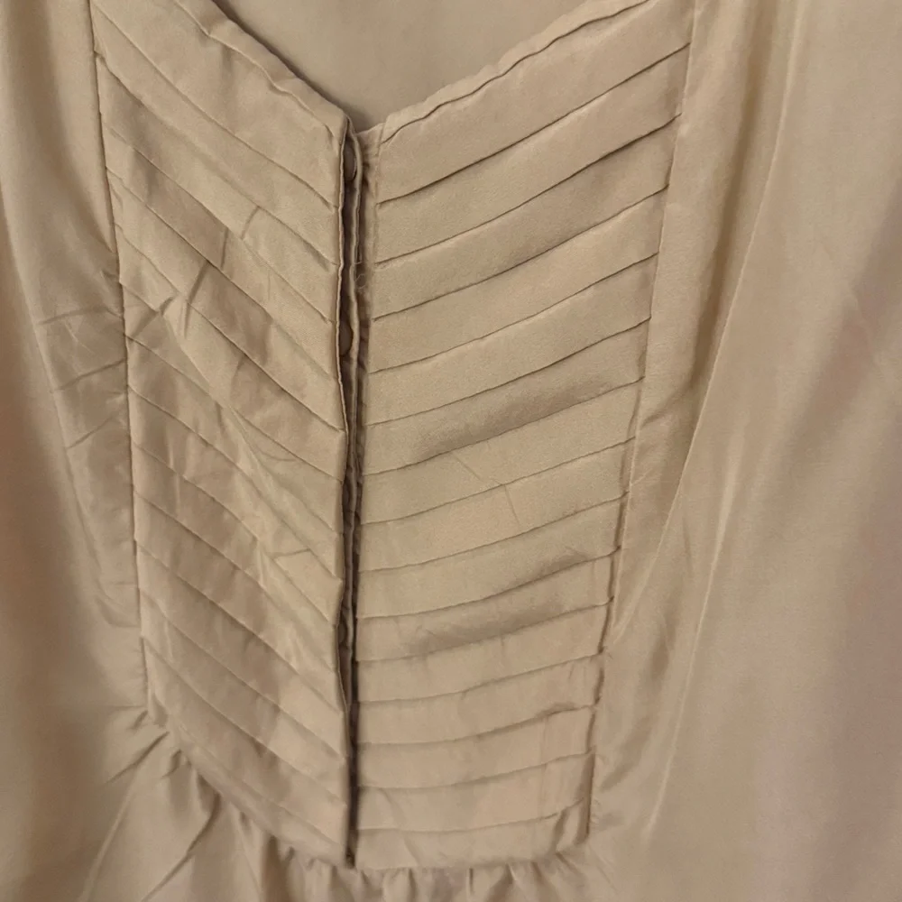 J Crew Beige Sleeveless Silk Blouse Size 4 - Picture 5 of 5